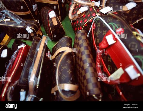 where to buy fake bags in hong kong|counterfeit clothing hong kong.